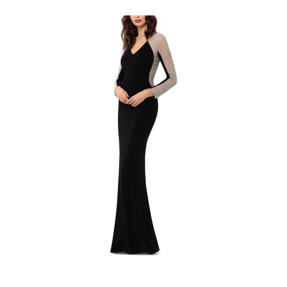 Beautiful Dress, Jersey Material- very forgiving :)